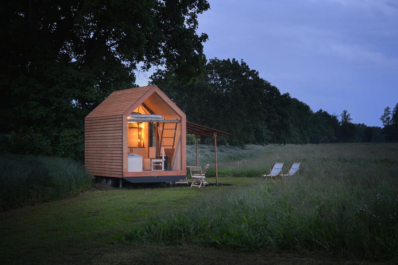 Hotel Glamping Hluboka à Hluboká nad Vltavou Extérieur photo