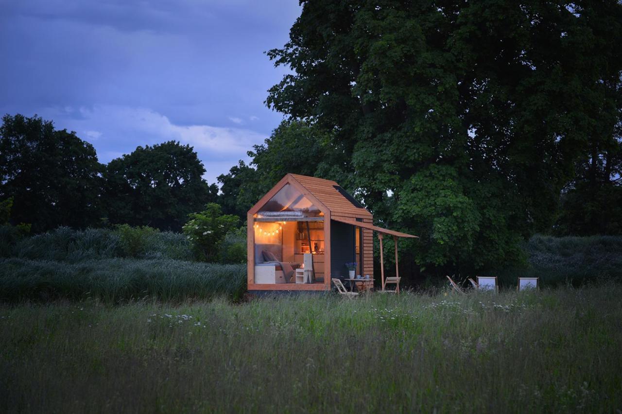 Hotel Glamping Hluboka à Hluboká nad Vltavou Extérieur photo