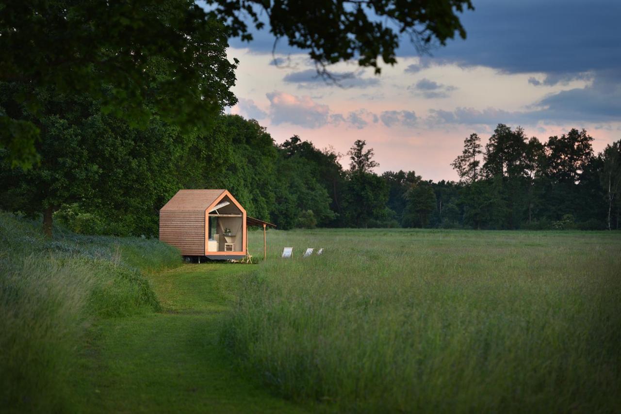 Hotel Glamping Hluboka à Hluboká nad Vltavou Extérieur photo