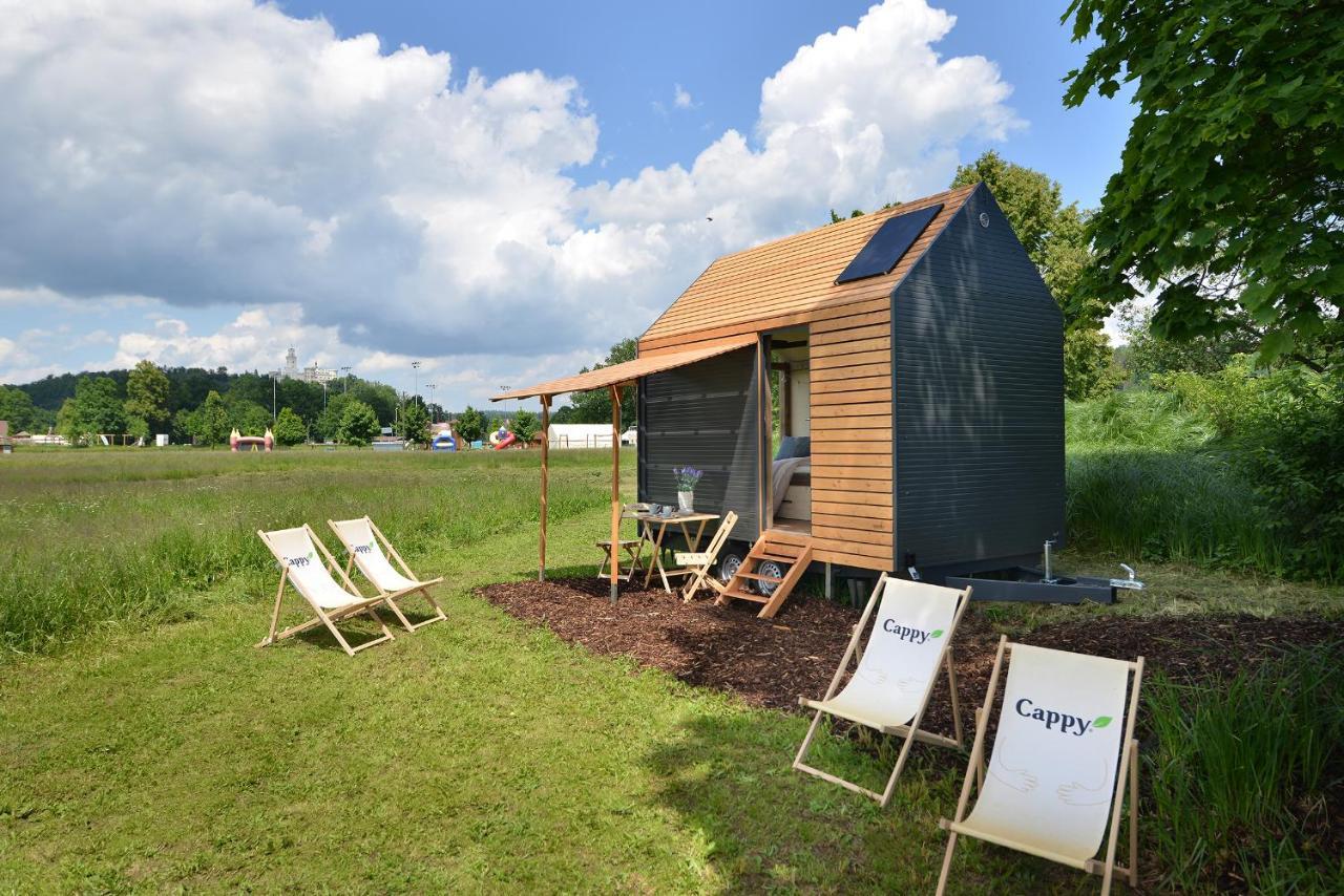Hotel Glamping Hluboka à Hluboká nad Vltavou Extérieur photo