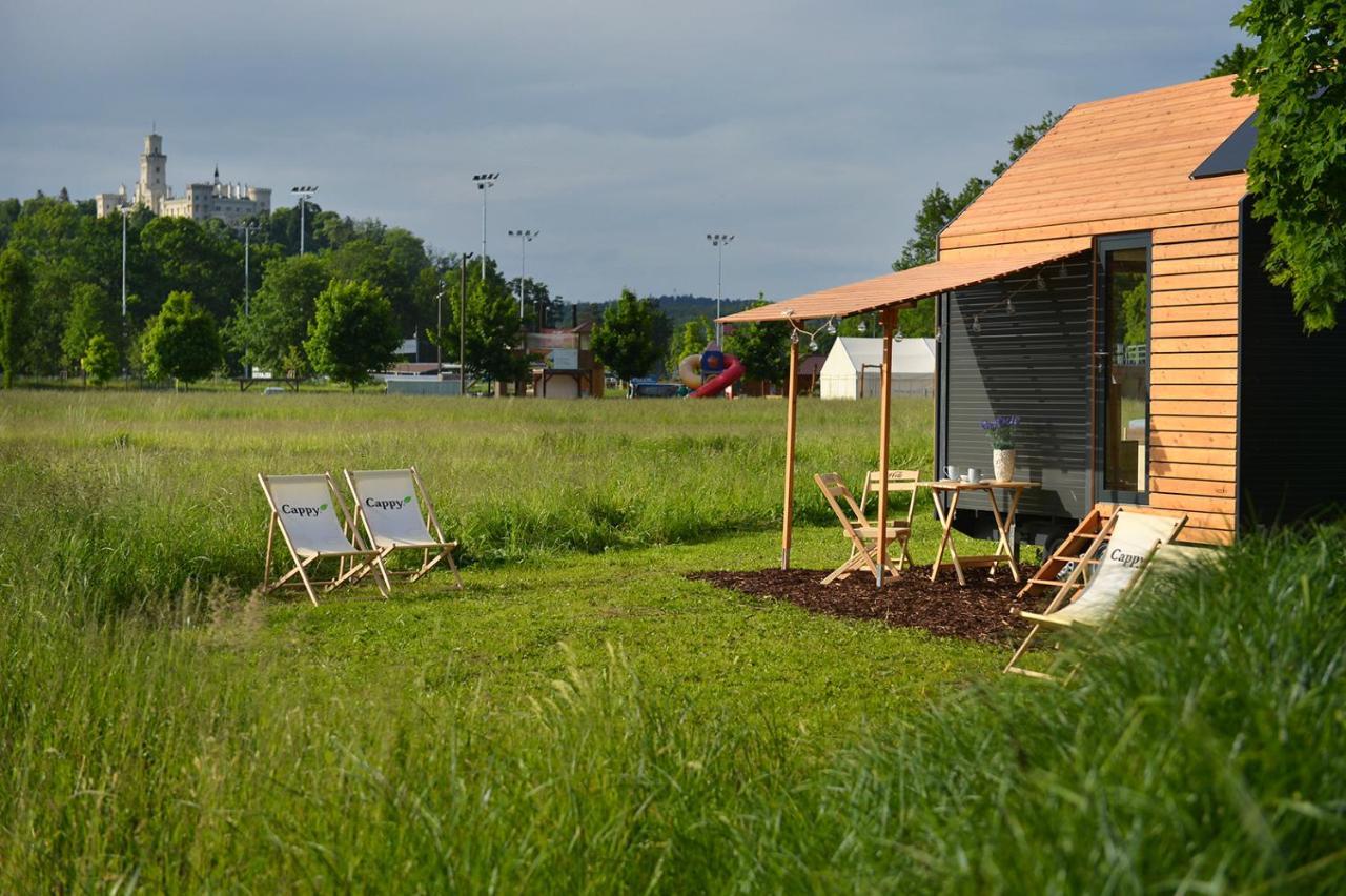 Hotel Glamping Hluboka à Hluboká nad Vltavou Extérieur photo